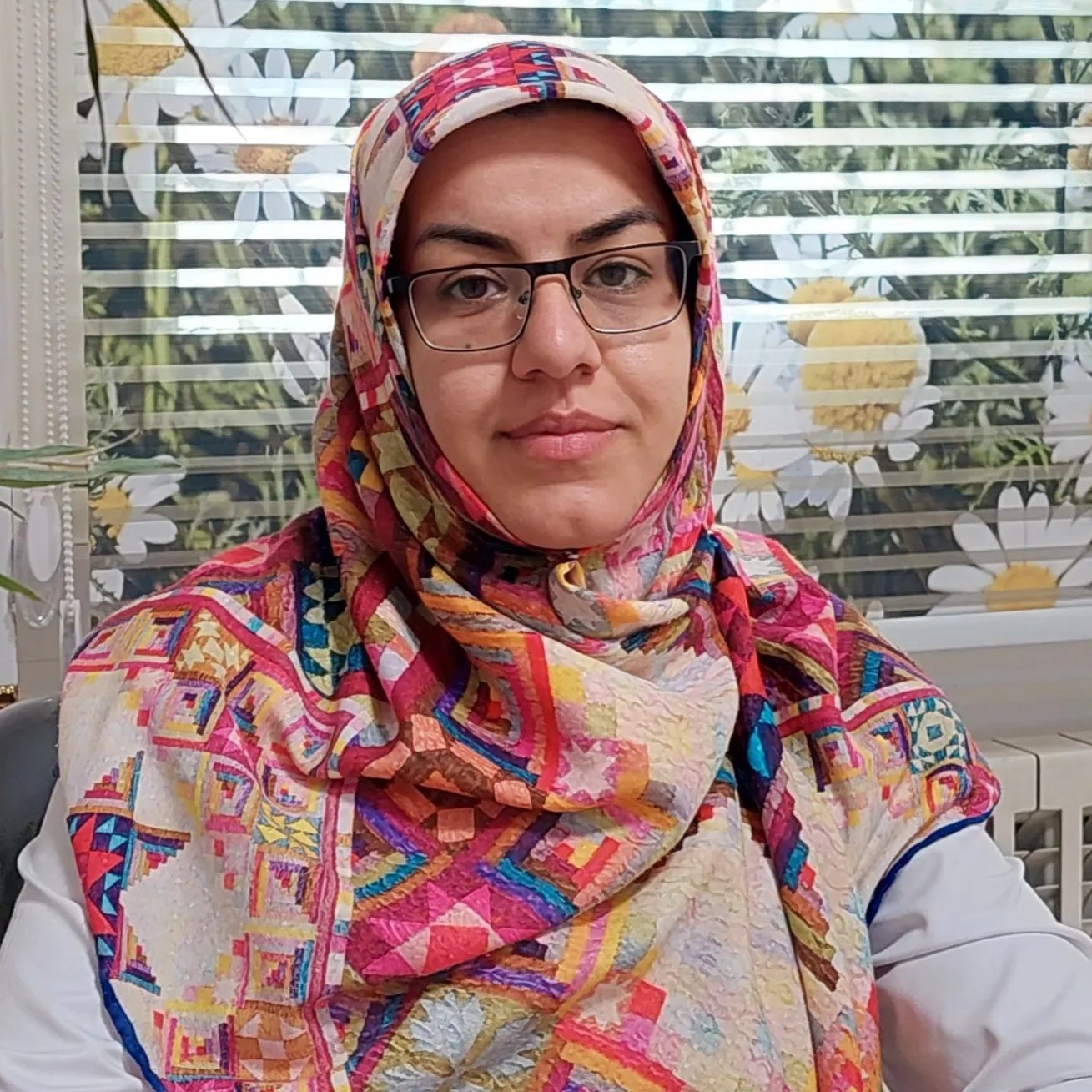 دکتر مهدیه حاجی منفرد نژاد